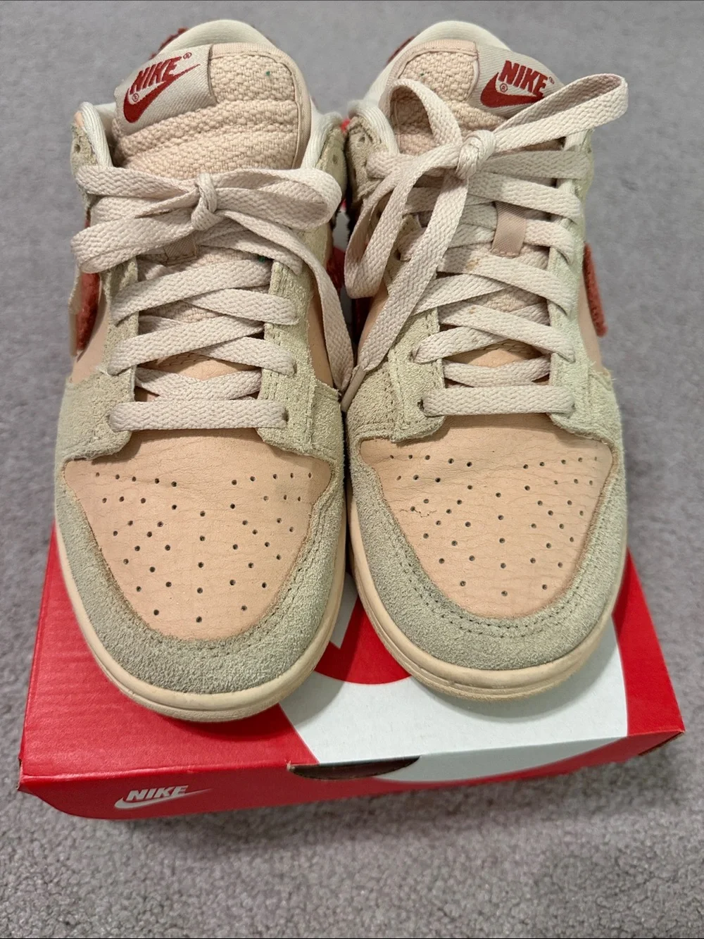 Women Nike Dunk Low-Top Sneakers in Beige with Rust Swoosh size 7.5